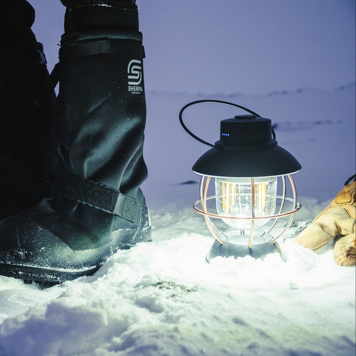 North Trail Retro Hut Lantern