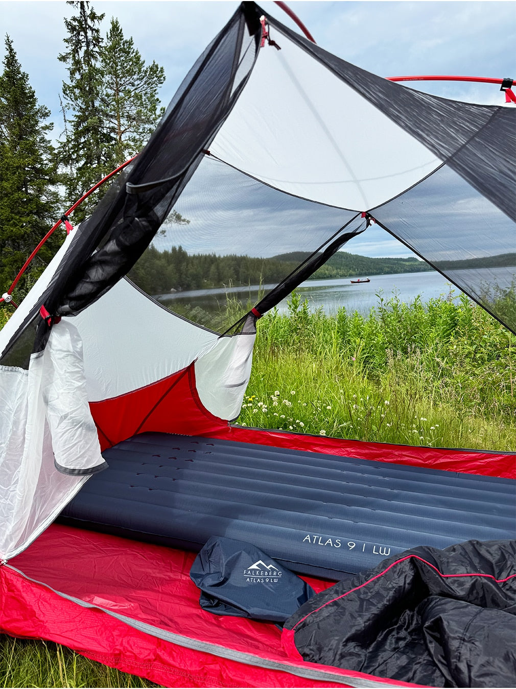 Atlas 9, Liggeunderlag