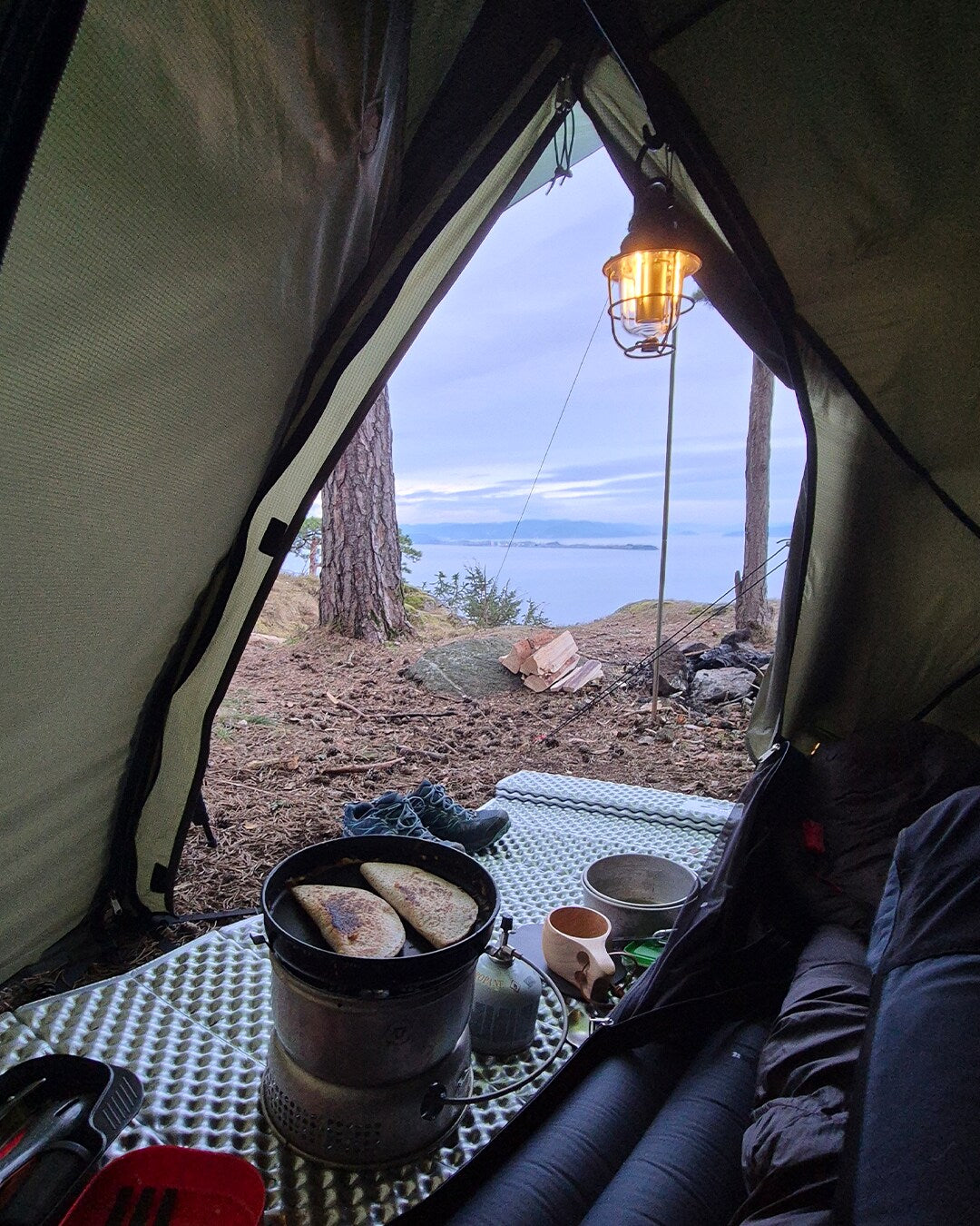 North Trail Retro Camp Lantern