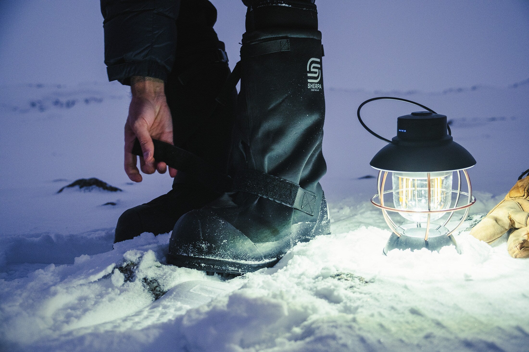 North Trail Retro Hut Lantern