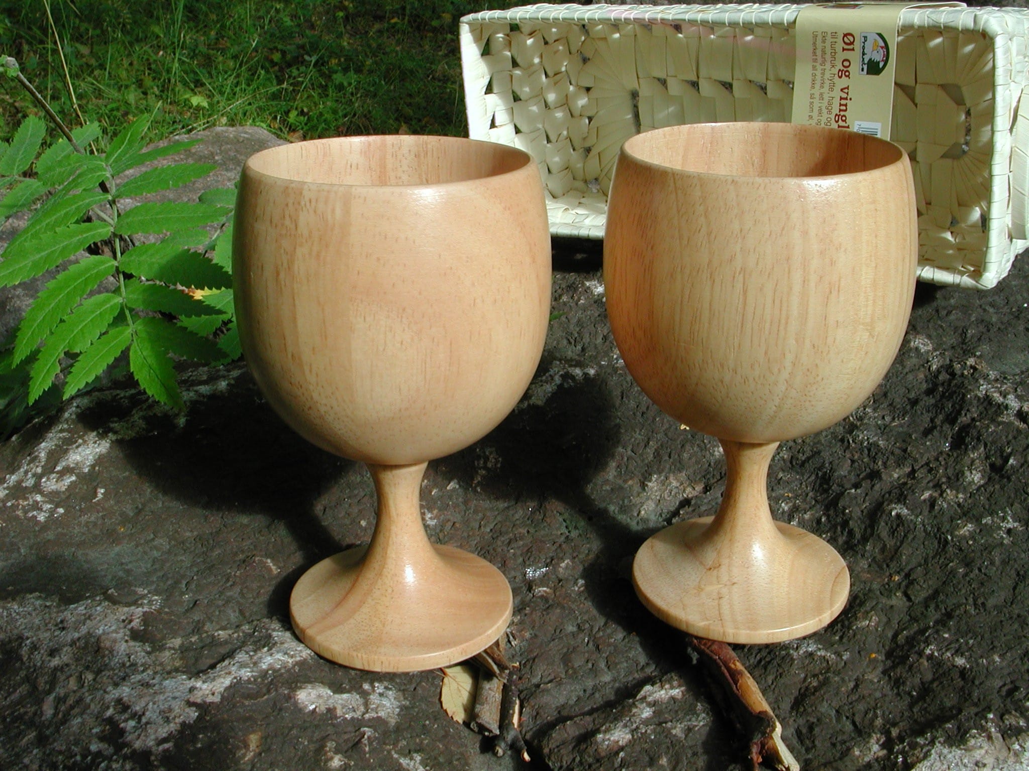 Tre øl/vinglass på stett (2 stk.)